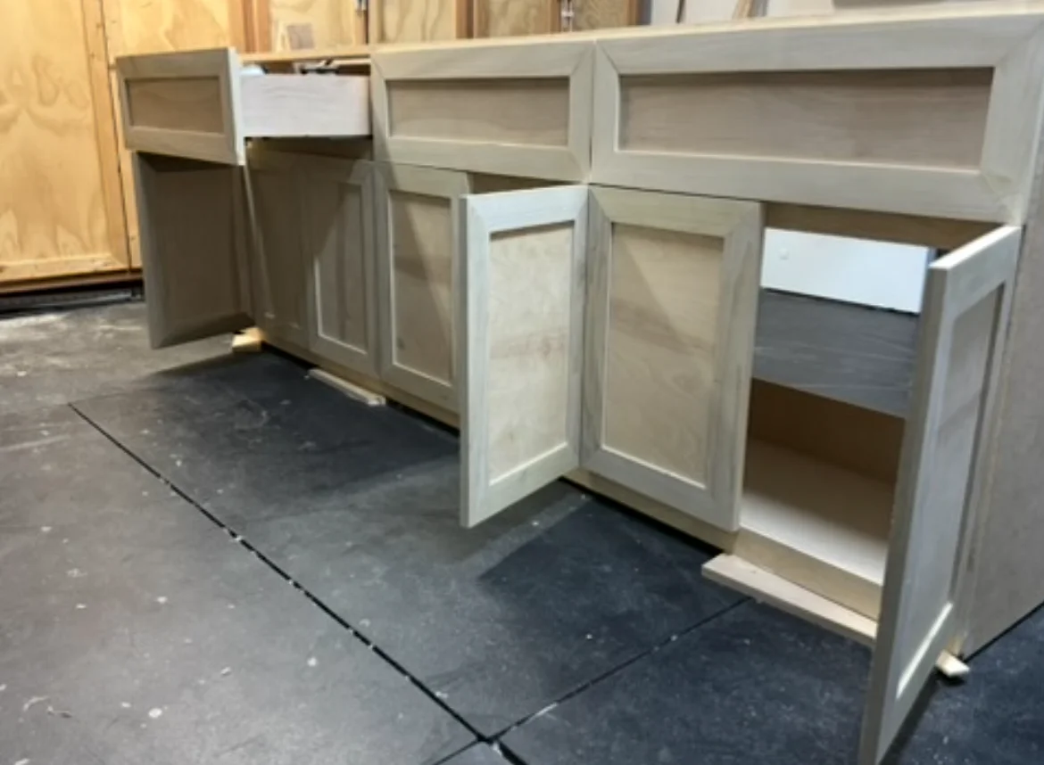 Custom Kitchen Cabinets